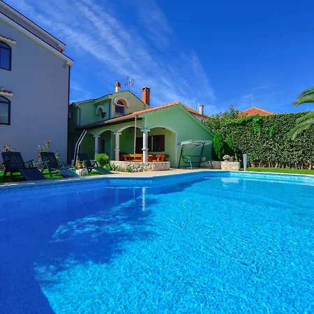 Marinko, No 4 * Zára