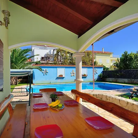 Apartment Marinko, No 4 *